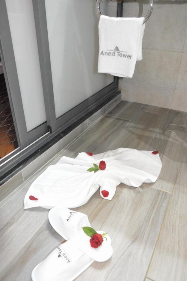 Anezi Tower Hotel image 39